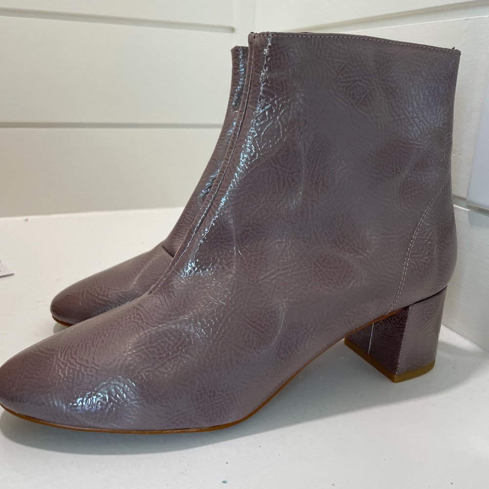 COPY - New worn Purple Heel bootie!